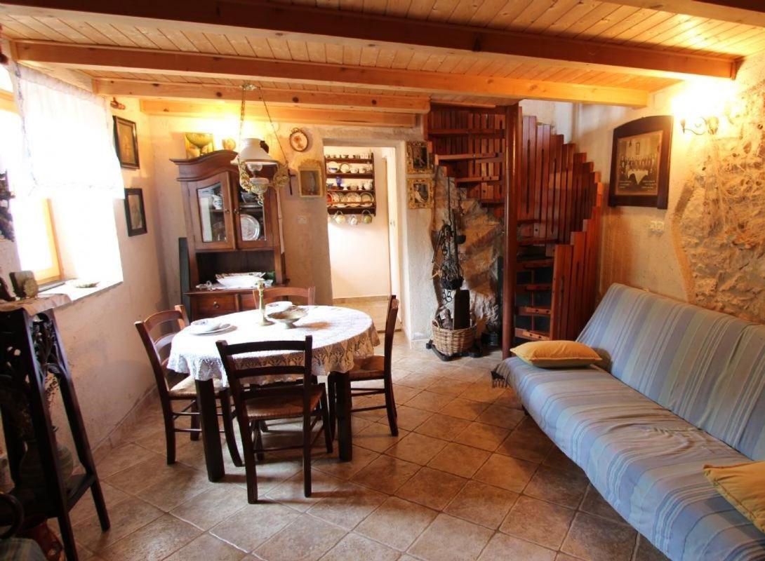 Apartmani Puric Malinska Zewnętrze zdjęcie